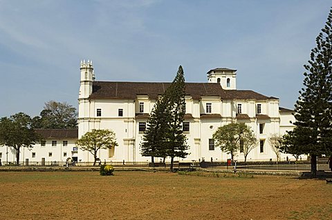 Church of St. Francis of Assisi, Old Goa, UNESCO World Heritage Site, Goa, India, Asia