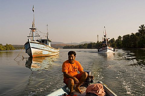 Backwater near Mobor, Goa, India, Asia