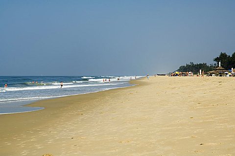 Beach near the Leela Hotel, Mobor, Goa, India, Asia