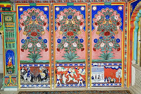 Beautiful frescoes on walls of the Juna Mahal Fort, Dungarpur, Rajasthan state, India, Asia