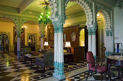 The Imperial Suite in Shiv Niwas Palace, a former royal guest house and now a heritage hotel, Udaipur, Rajasthan state, India, Asia