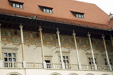 The Royal Palace, Royal Castle area, Krakow (Cracow), UNESCO World Heritage Site, Poland, Europe