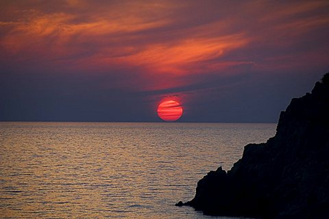 Sunset, Assos, Kefalonia (Cephalonia), Ionian Islands, Greece, Europe