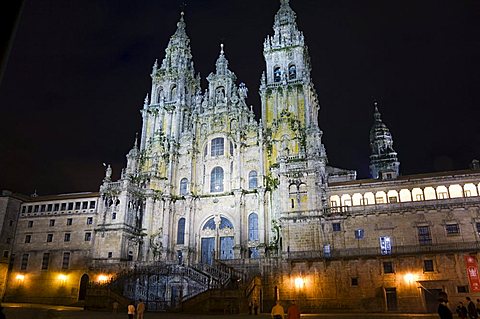 Santiago Cathedral on the Plaza do Obradoiro, UNESCO World Heritage Site, Santiago de Compostela, Galicia, Spain, Europe