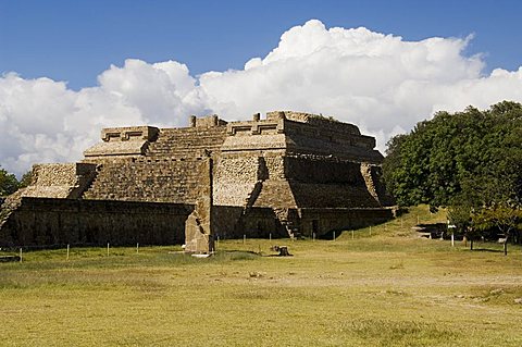 Building 5, the ancient Zapotec city of Monte Alban, UNESCO World Heritage Site, near Oaxaca City, Oaxaca, Mexico, North America