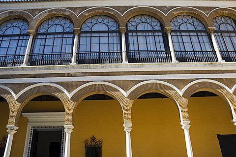 Detail of building in the Patio de la Monteria, Real Alcazar, UNESCO World Heritage Site, Santa Cruz district, Seville, Andalusia (Andalucia), Spain, Europe