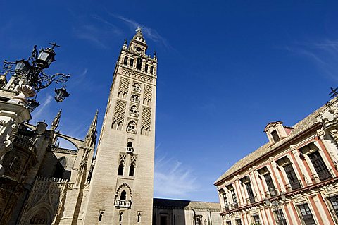 La Giralda, Santa Cruz district, Seville, Andalusia, Spain, Europe