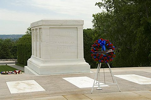 Wreath laying ceremony at the Tomb of the Unknown Soldier, Arlington National Cemetery, Arlington, Virginia, United States of America, North America