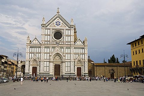 Santa Croce church, Florence (Firenze), UNESCO World Heritage Site, Tuscany, Italy, Europe