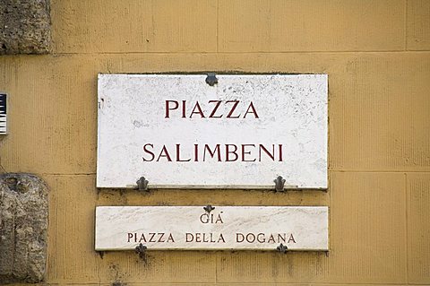 Piazza Salimbeni, Siena, Tuscany, Italy, Europe