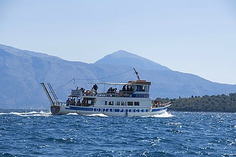 Tourist trip boat, Lefkada (Lefkas), Ionian Islands, Greek Islands, Greece, Europe