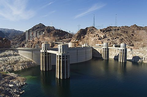 Hoover Dam on the Colorado River forming the border between Arizona and Nevada, United States of America, North America