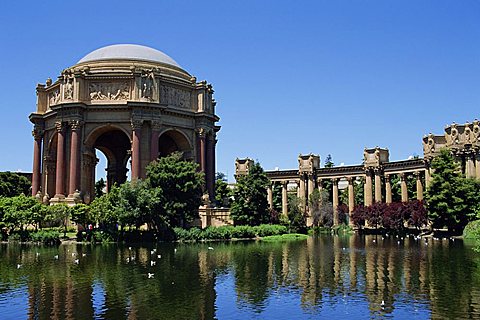 Exterior of the Palace of Fine Arts, built of plaster for the Pan Pacific Exhibition in 1915, and restored in 1958, Marina District, San Francisco, California, United States of America, North America