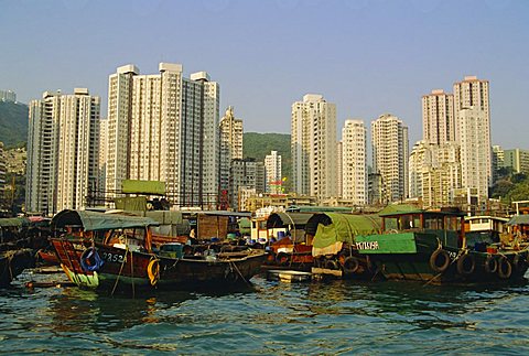 The Floating City of boat homes (sampans), Aberdeen Harbour, Hong Kong Island, Hong Kong, China