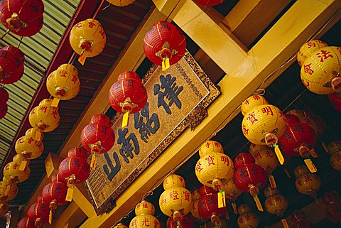 Kek Lok Si Temple, the largest Buddhist temple in Malaysia, started in 1890 and took 20 years to build, Penang, Malaysia