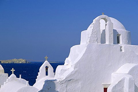 Paraportiani Church in the Alefkandra district of the old town, Mykonos, Cyclades Islands, Greece, Europe