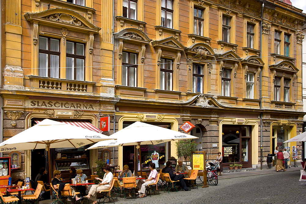 Pavement cafe on the Stari Trg, Ljubljana, Slovenia, Europe