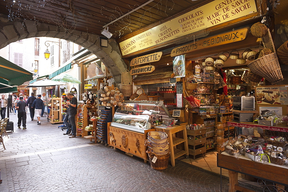 A view of the old town of Annecy, Haute-Savoie, France, Europe