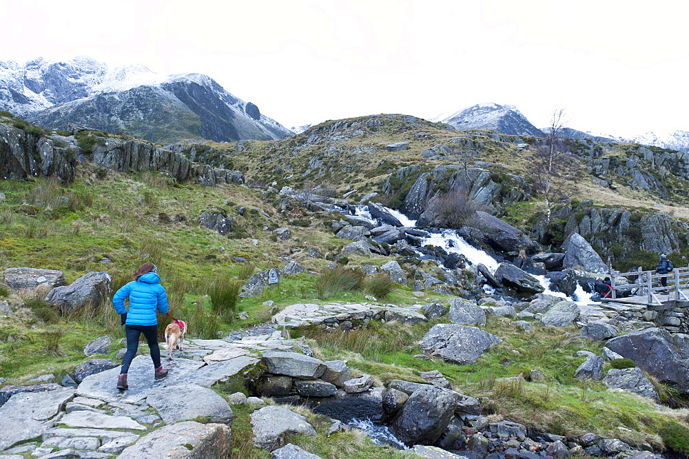 Hikers and climbers in Snowdonia National Park, Gwynedd, Wales, United Kingdom, Europe