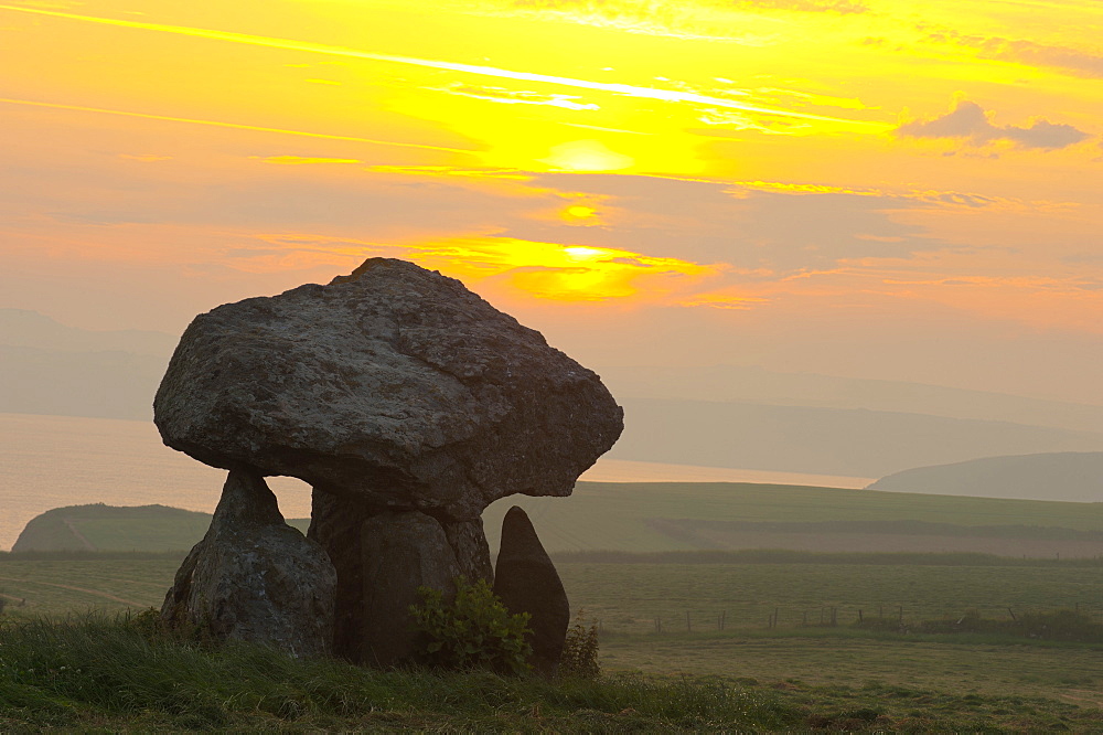 Carreg Samson Dolmen at sunrise, Abercastle, Pembrokeshire, Wales, United Kingdom, Europe