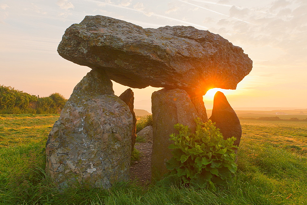 Carreg Samson Dolmen at sunrise, Abercastle, Pembrokeshire, Wales, United Kingdom, Europe