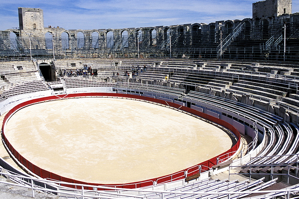 Roman amphitheatre, UNESCO World Heritage Site, Arles, Bouches-du-Rhone, Provence, France, Europe