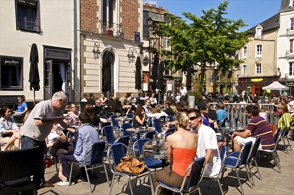 Outdoor cafe terraces, Place des Lices, old Rennes, Brittany, France, Europe