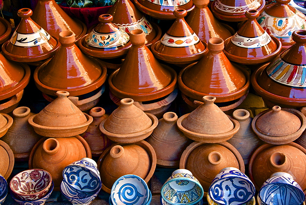 Earthenware tajines and bowls from Fez, for sale in the street of the Medina, Marrakech, Morocco, North Africa, Africa