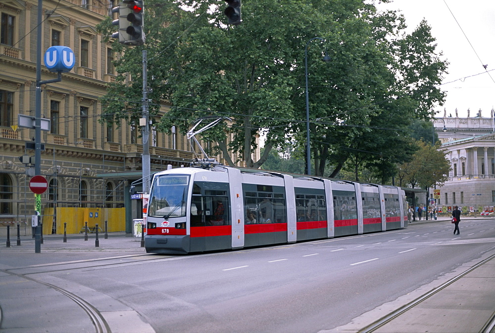 New style tram on Ring, Vienna, Austria, Europe