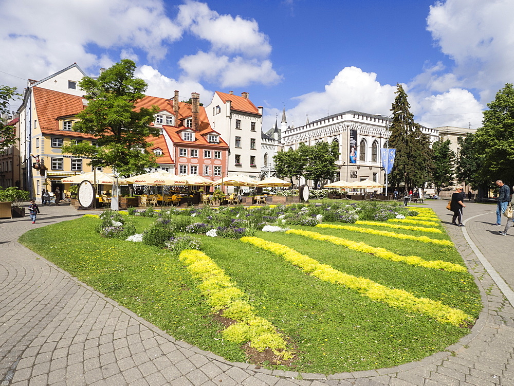 Livu Square with Great and Small Guild Halls, Riga, Latvia, Baltic States, Europe