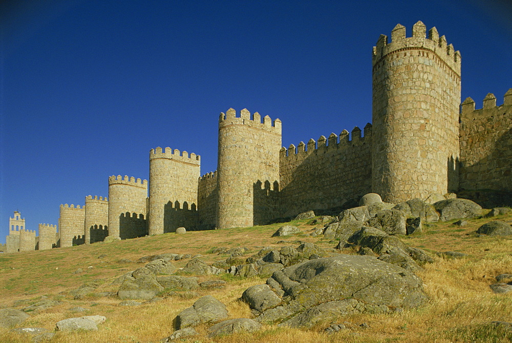 Exterior of the walls and town ramparts, Avila, UNESCO World Heritage Site, Castile Leon (Castilla Leon), Spain, Europe