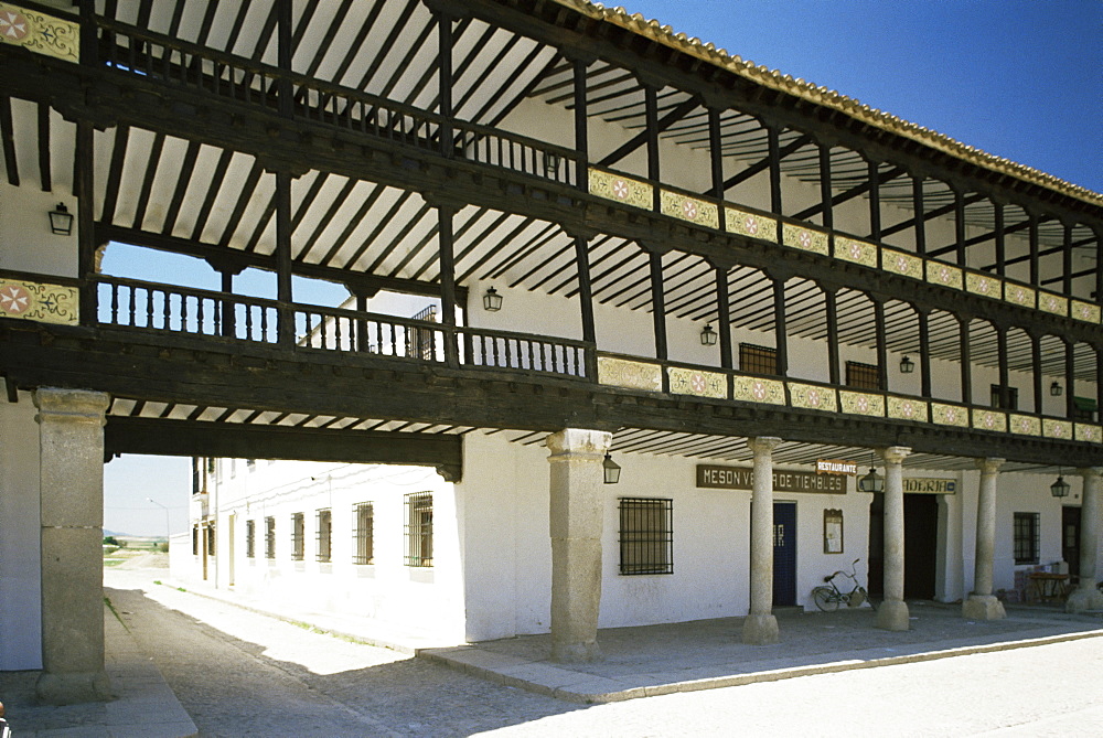 Plaza Mayor, Tembleque, Castile La Mancha, Spain, Europe