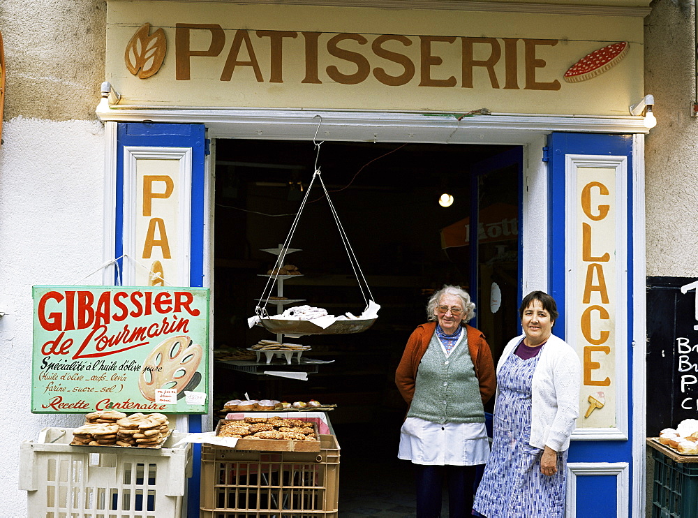 Patisserie, Loumarin, Provence, France, Europe