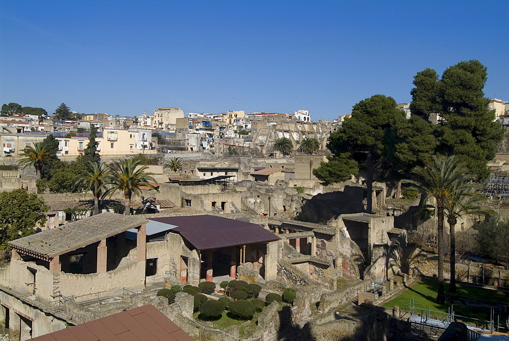 The ruins of Herculaneum, a large Roman town destroyed in 79AD by a volcanic eruption from Mount Vesuvius, UNESCO World Heritage Site, near Naples, Campania, Italy, Europe