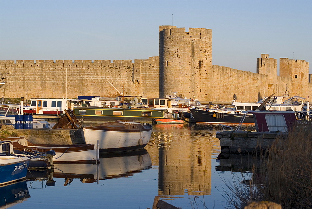 Walls dating from 13th century, Aigues-Mortes, Languedoc, France, Europe