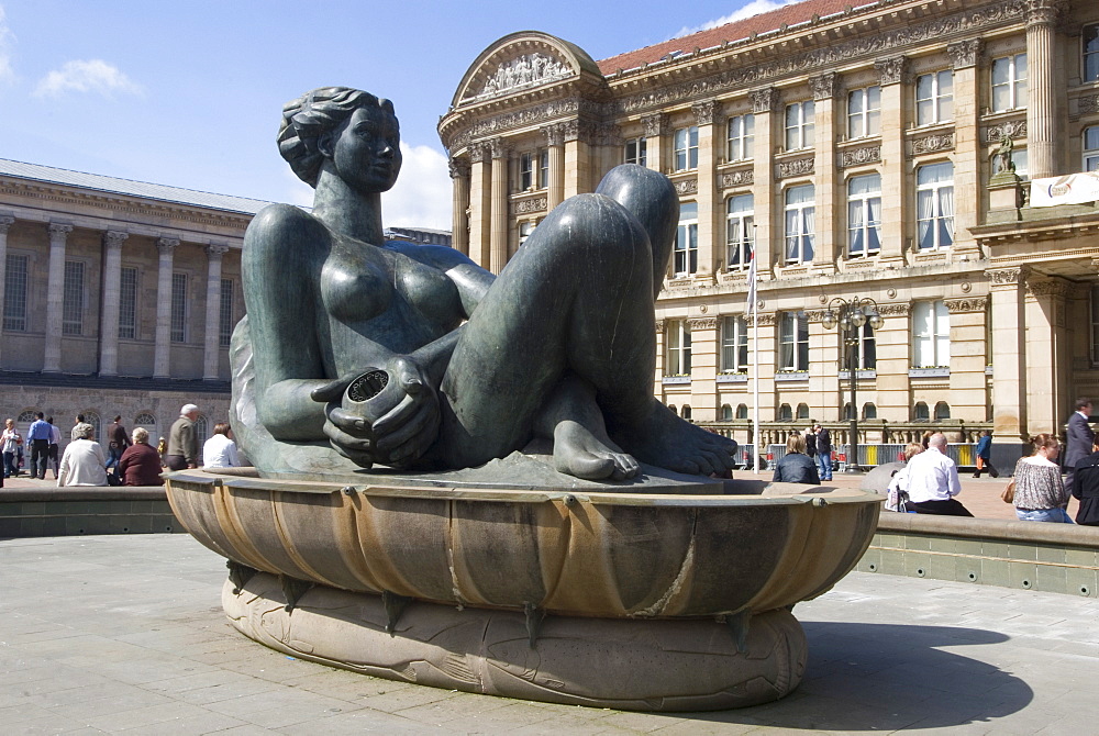 Floozie in the Jacuzzi, nickname for the 1993 figure in Victoria Square in front of the Town Hall, Birmingham, England, United Kingdom, Europe