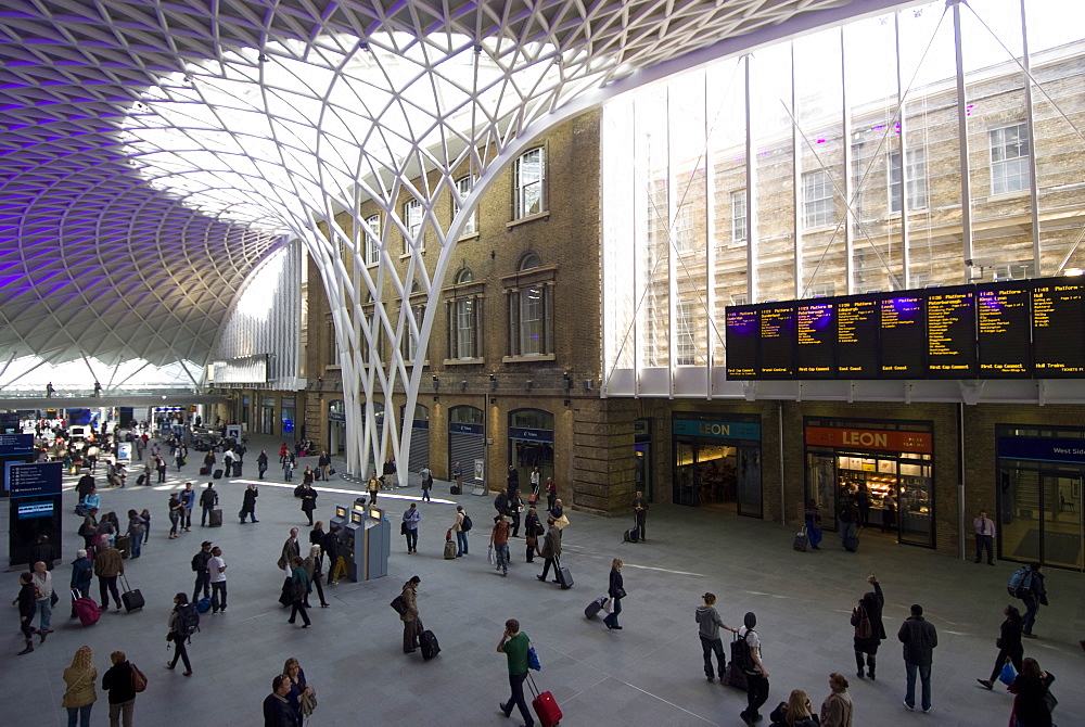 New concourse, Kings Cross Station, London, N1, England, United Kingdom, Europe