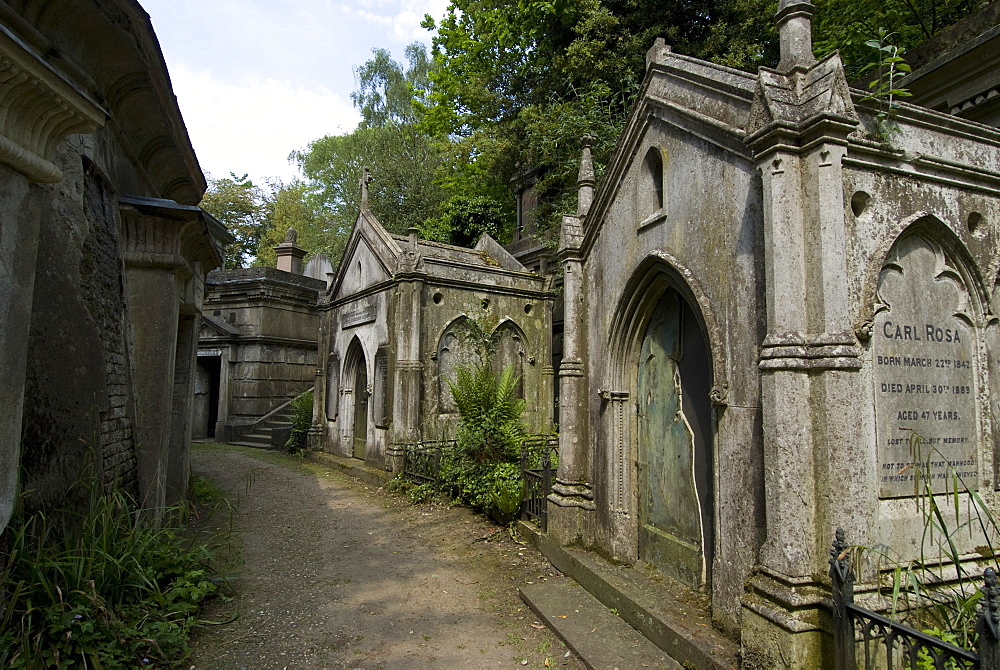 Egyptian Avenue, Highgate Cemetery West, Highgate, London, England, United Kingdom, Europe