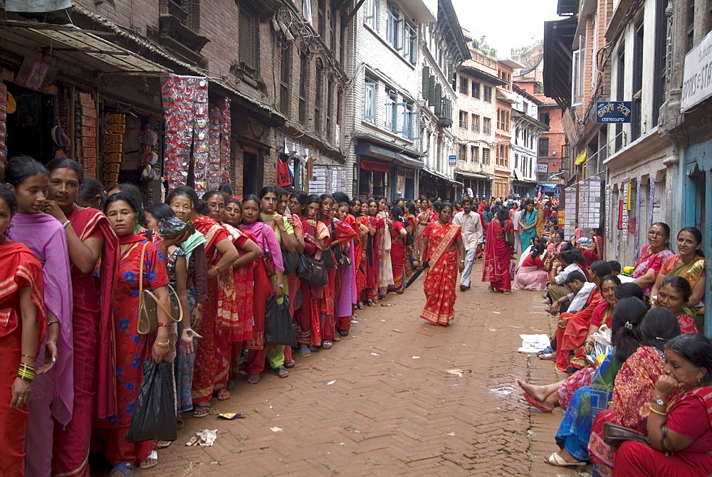 Hindu festival, especially for women, Bhaktapur (Bhadgaun), Nepal, Asia