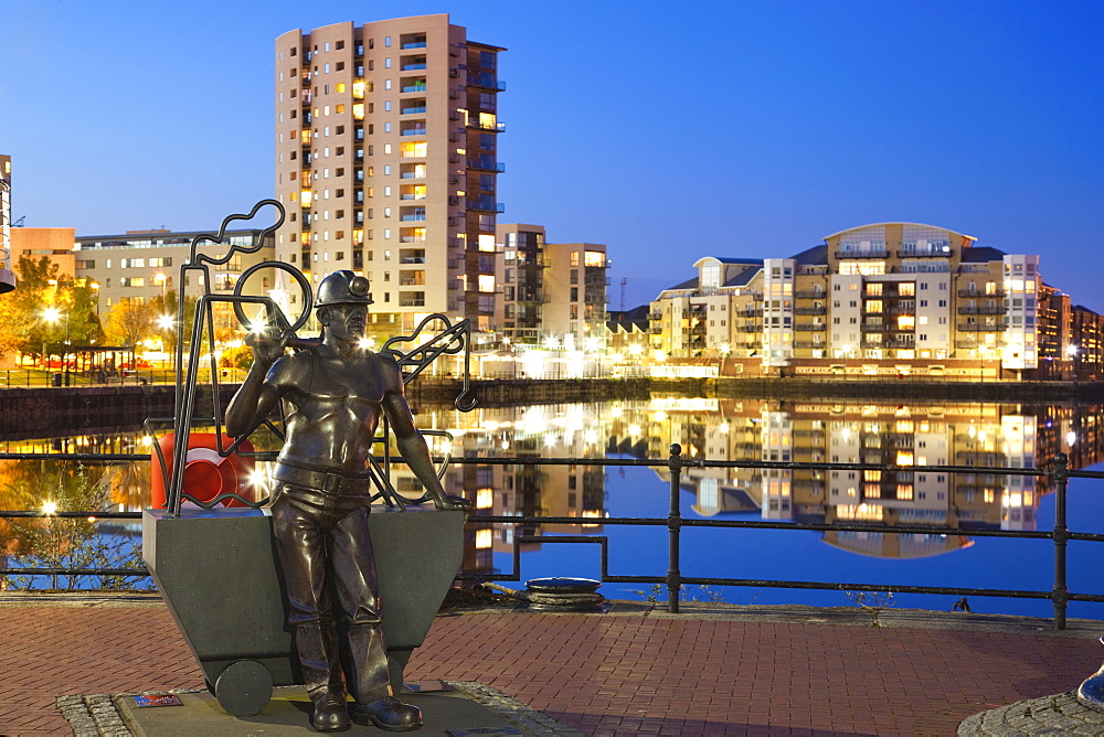 Miner Statue, Cardiff Bay, South Wales, Wales, United Kingdom, Europe