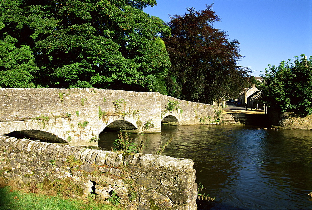 Sheepwash Bridge over the River Wye, Ashford-in-the-Water, Peak District National Park, Derbyshire, England, United Kingdom, Europe