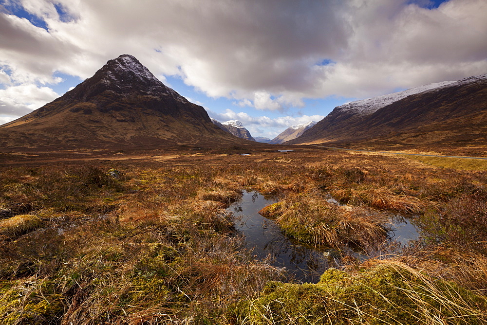 Buachaille Etive Beag, and small lochan at the top of Glen Coe, Rannoch Moor, Highlands, Scotland, United Kingdom, Europe