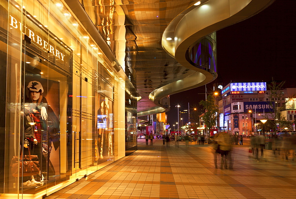 Chinese department store with people shopping, Wanfujing Dajie, Central Beijing, China, Asia