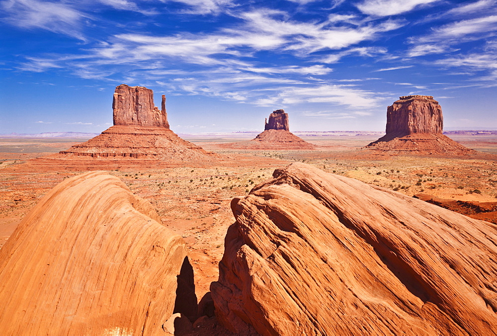 West Mitten Butte, East Mitten Butte and Merrick Butte, The Mittens, Monument Valley Navajo Tribal Park, Arizona, United States of America, North America 