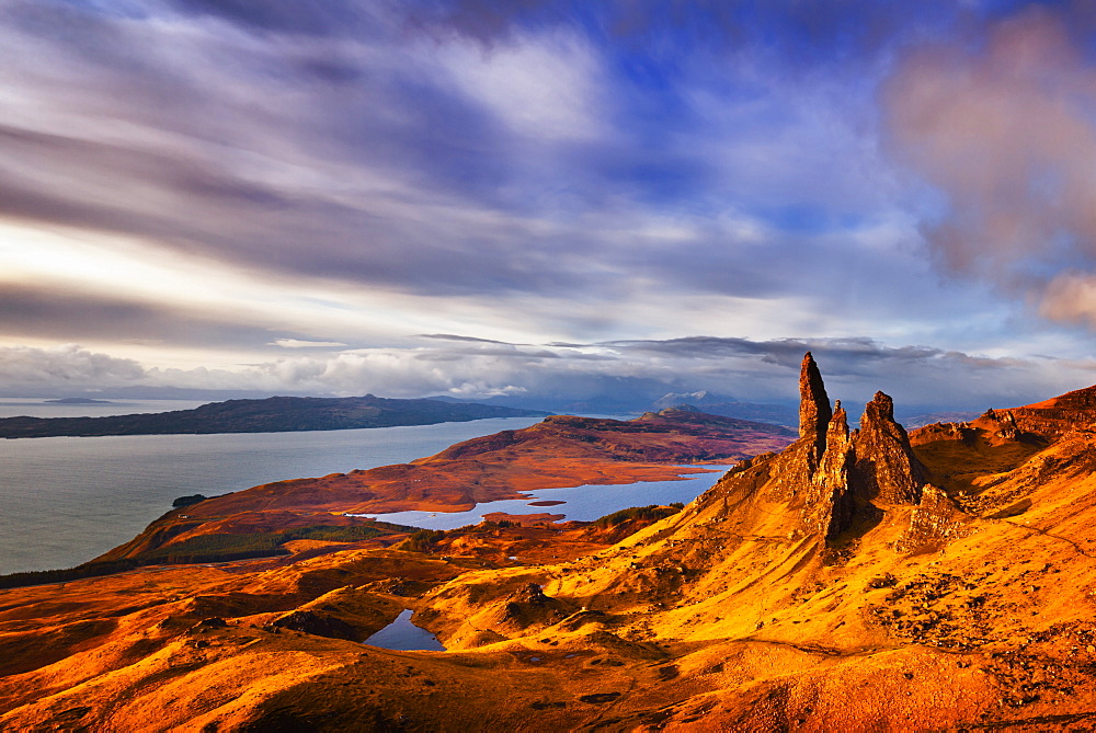 The Old Man of Storr at dawn sunrise,Trotternish Peninsula, Isle of Skye, Inner Hebrides, Highlands and Islands, Scotland, United Kingdom, Europe