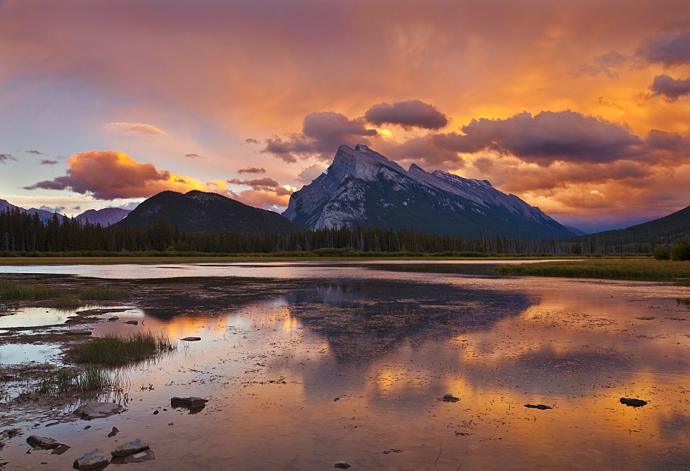 Mount Rundle rising above Vermillion Lakes drive at sunset, Banff National Park, UNESCO World Heritage Site, Alberta, Canadian Rockies, Canada, North America