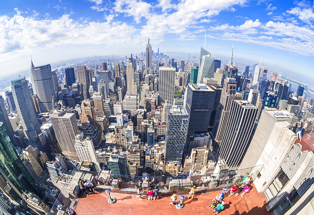 Tourists on Top of the Rock viewing deck, Rockefeller Centre, Manhattan skyline, New York skyline, New York, United States of America, North America