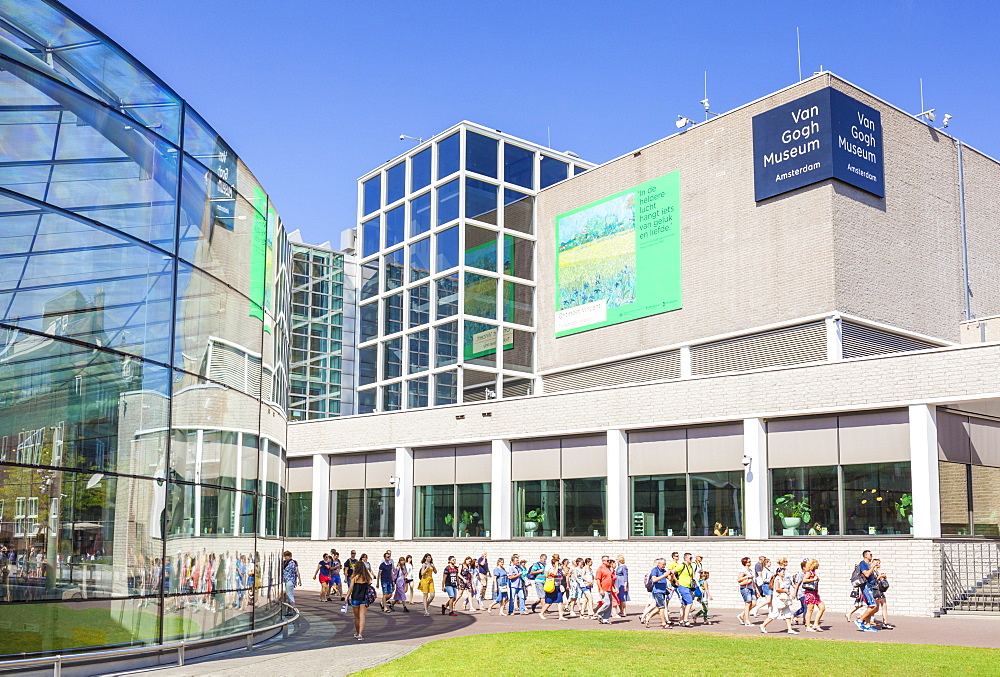 Tourists in Museum Place, visiting the modern Van Gogh Museum, Amsterdam, North Holland, Netherlands, Europe