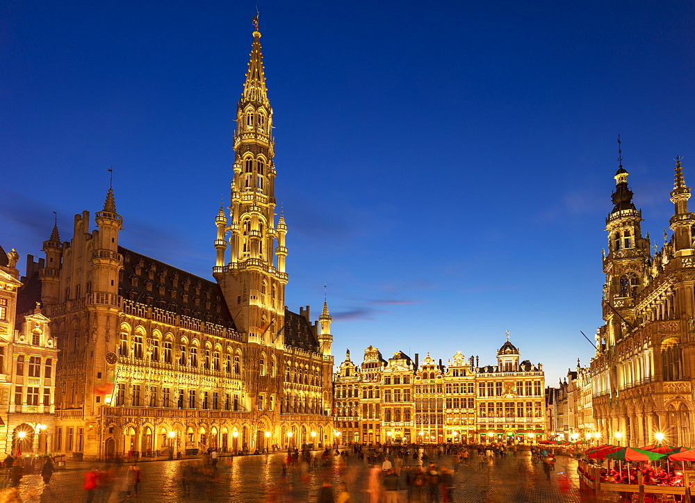 Grand Place and Brussels Hotel de Ville (Town Hall) at night, UNESCO World Heritage Site, Brussels, Belgium, Europe