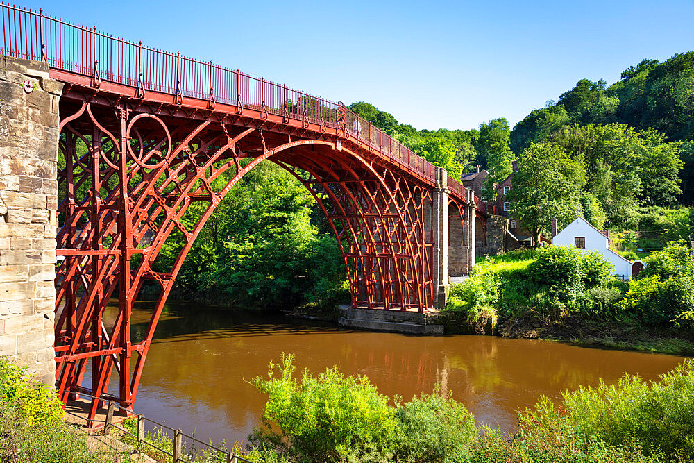 Red Ironbridge bridge over River Severn, Ironbridge Gorge, UNESCO World Heritage Site, Ironbridge, Shropshire, England, United Kingdom, Europe